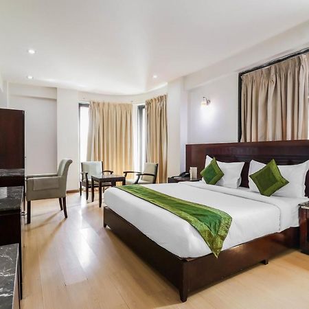 Treebo Trend Hotel Parker Ahmedabad Eksteriør billede