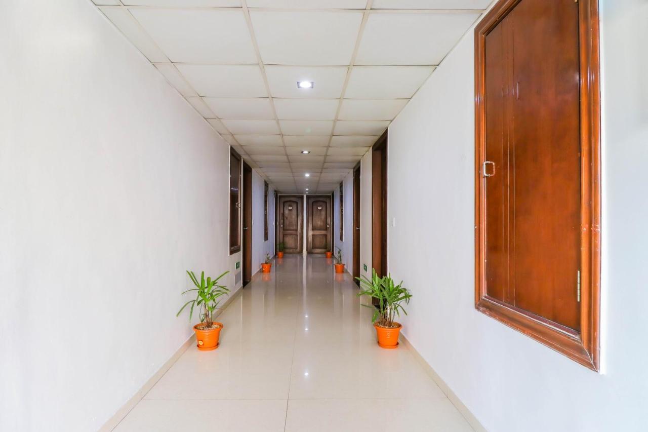 Treebo Trend Hotel Parker Ahmedabad Eksteriør billede