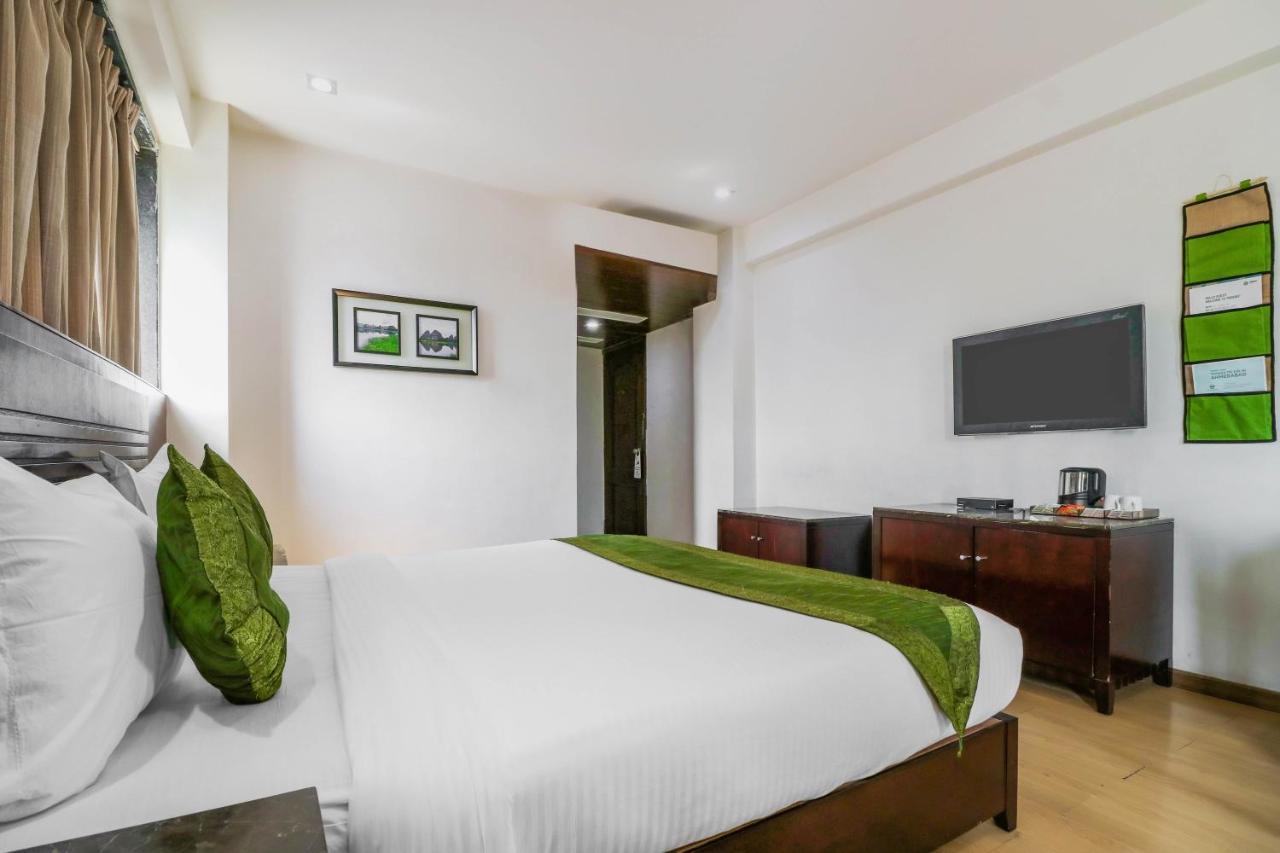 Treebo Trend Hotel Parker Ahmedabad Eksteriør billede