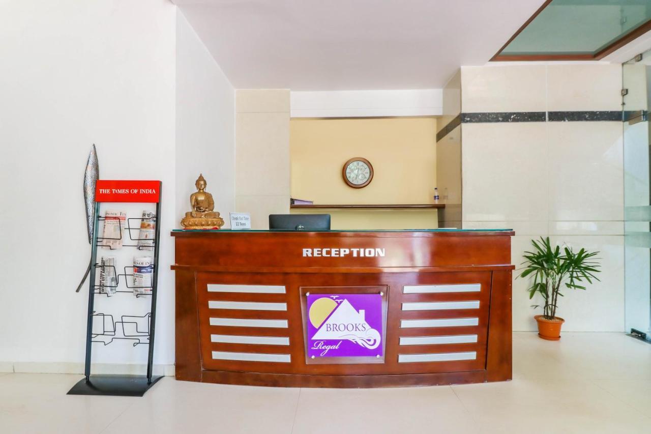 Treebo Trend Hotel Parker Ahmedabad Eksteriør billede