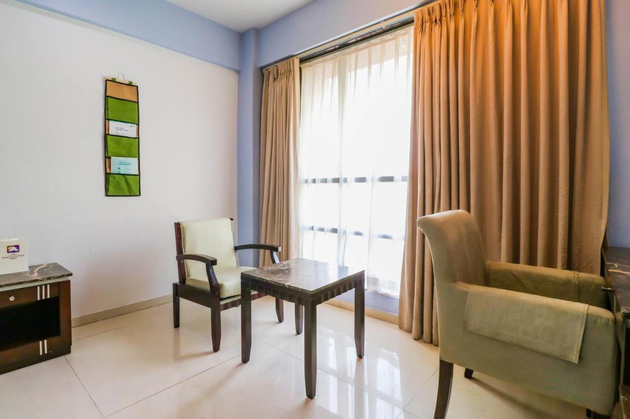 Treebo Trend Hotel Parker Ahmedabad Eksteriør billede