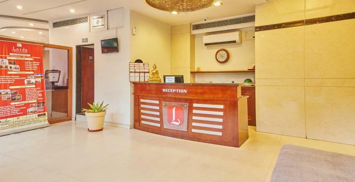 Treebo Trend Hotel Parker Ahmedabad Eksteriør billede